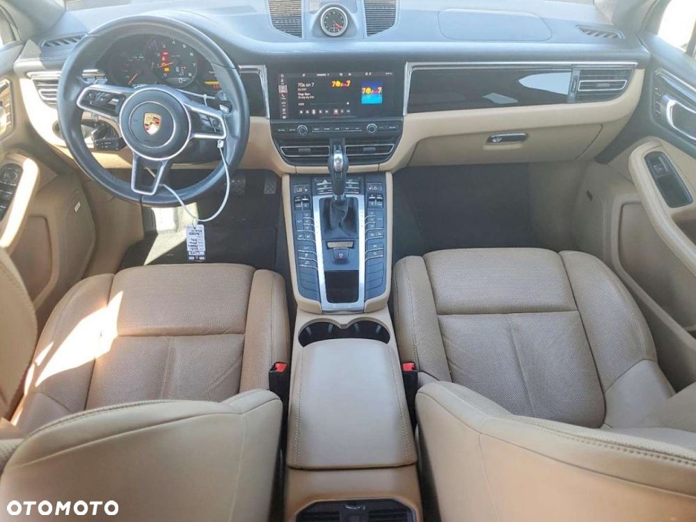Porsche Macan - 9