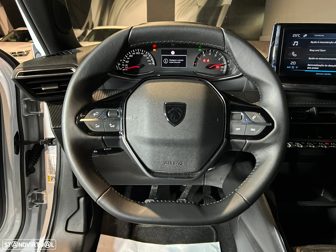 Peugeot 2008 1.2 PureTech Active - 17
