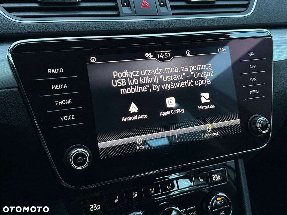 Skoda Superb 1.5 TSI Ambition DSG - 25