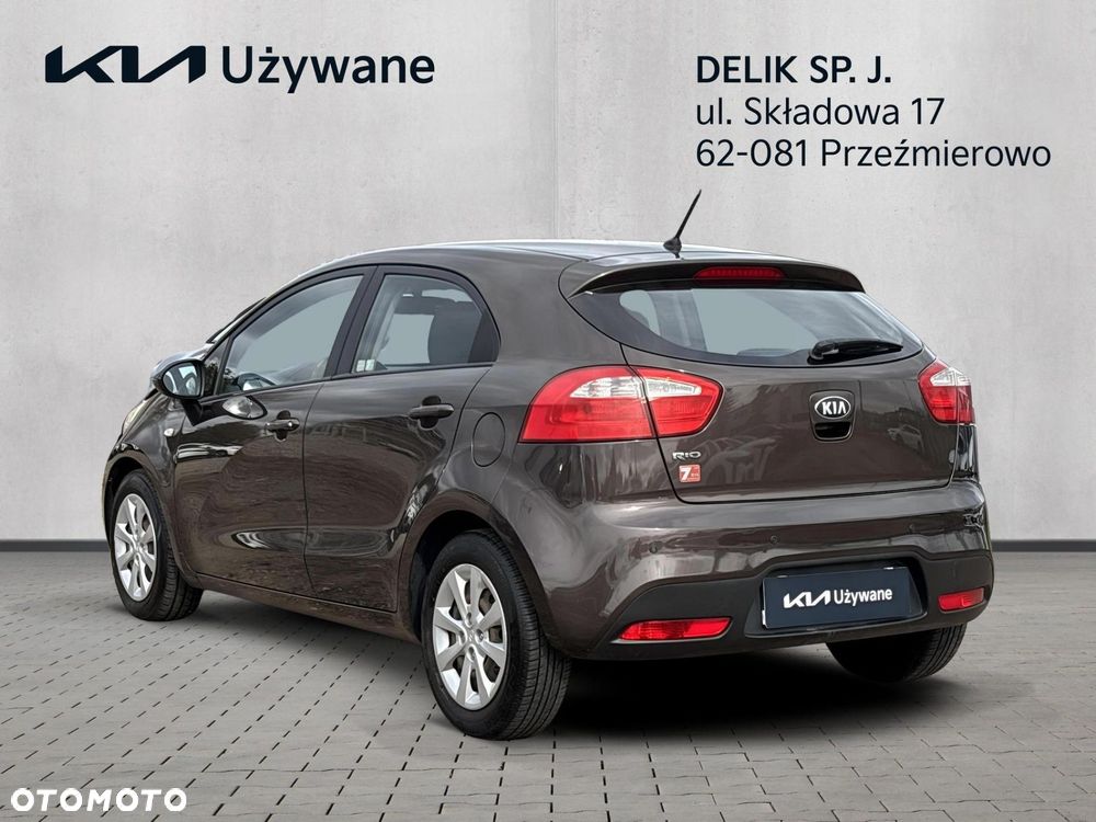 Kia Rio 1.4 L - 3