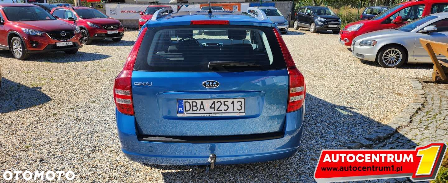 Kia Ceed - 16