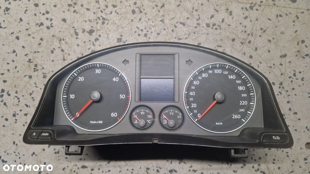 VOLKSWAGEN GOLF V 1.9TDI LICZNIK 1K0920863B - 1