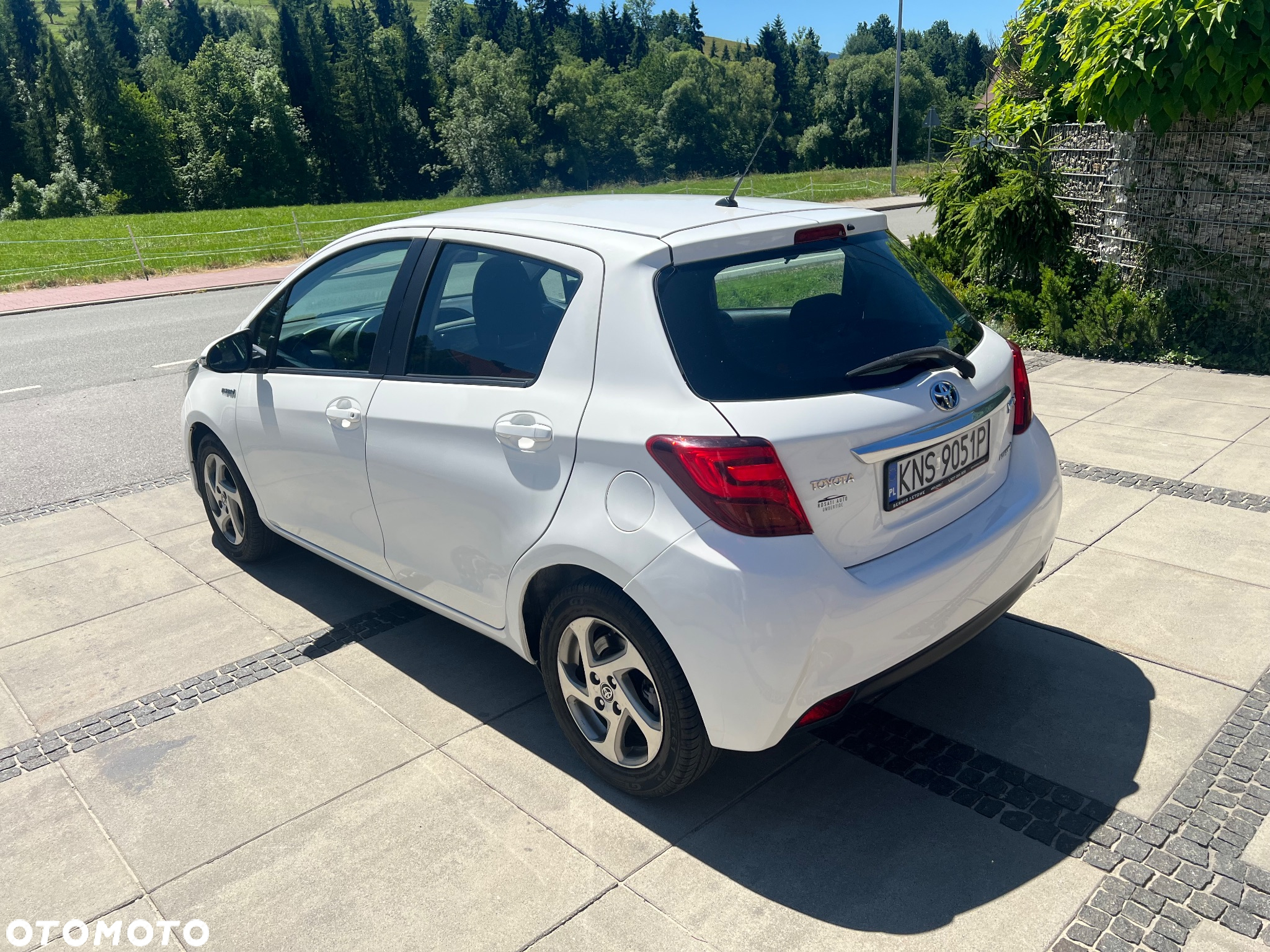 Toyota Yaris Hybrid 100 Selection Passion - 7