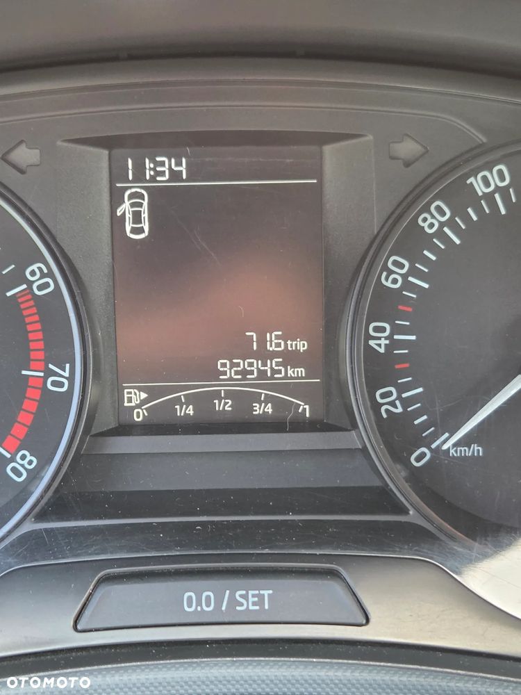 Skoda Fabia 1.0 Active - 8