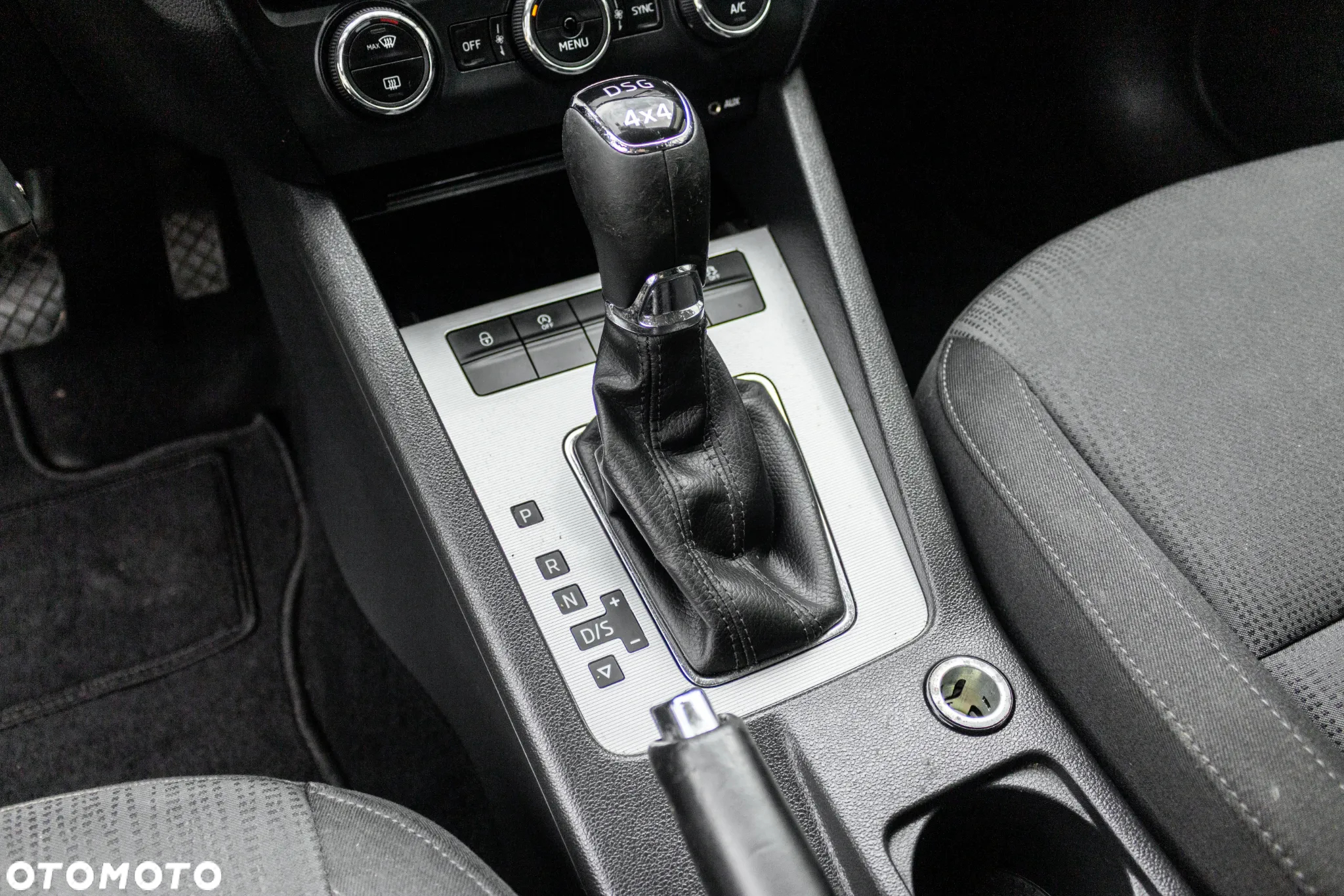 Skoda Octavia 2.0 TDI 4x4 Ambition DSG - 22