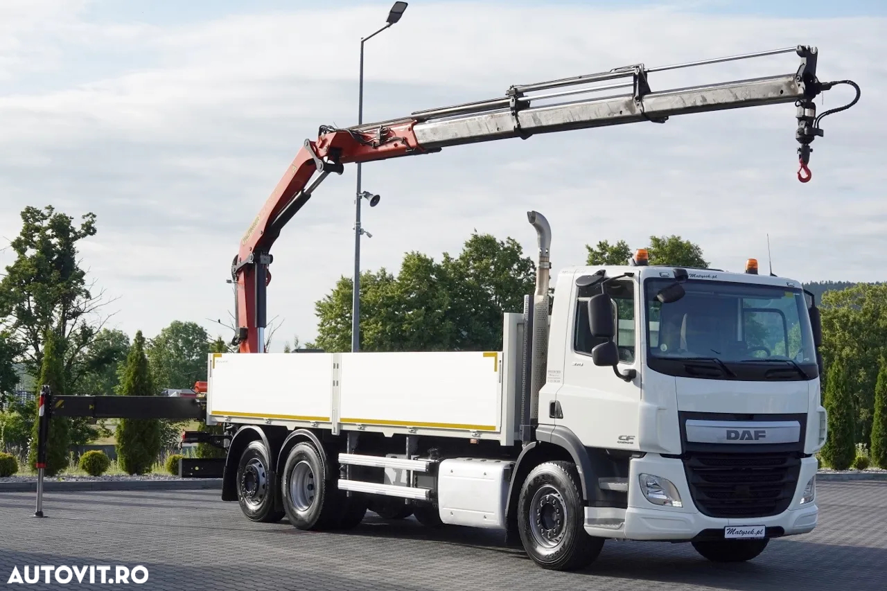 DAF CF 370 / 6x2 / PANEL - cutie: 6,4 m / + HDS PALFINGER PK 18002 - max. 6.000 kg / PILOT / EURO 6 / AXĂ RIDICATĂ - 4