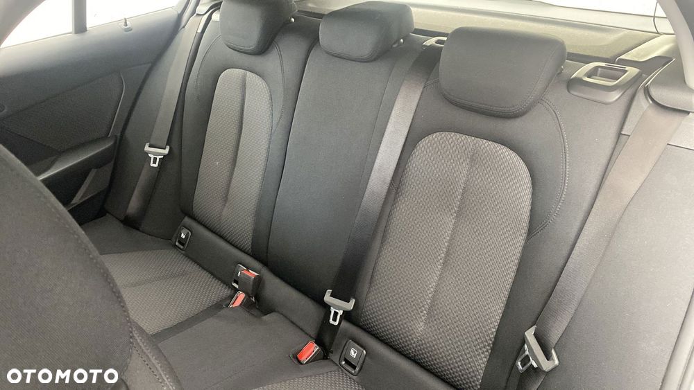 BMW Seria 1 118i Advantage - 12