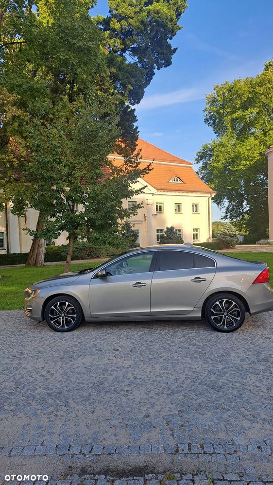 Volvo S60 - 18