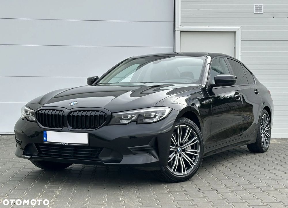 BMW Seria 3 330i Sport - 1