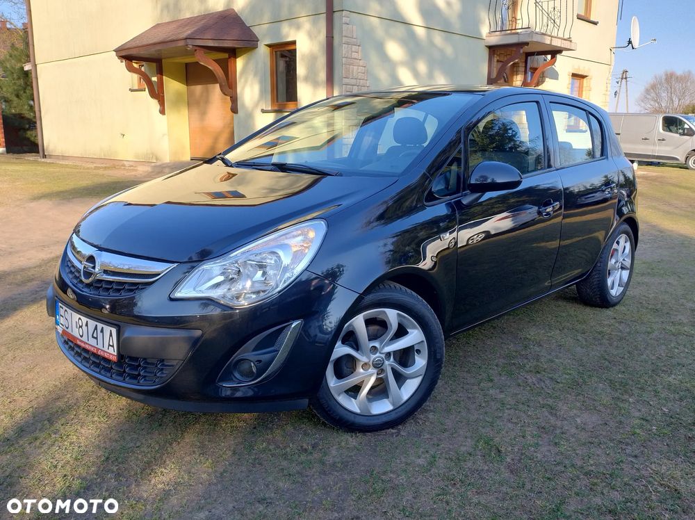 Opel Corsa 1.4 16V Cosmo - 3