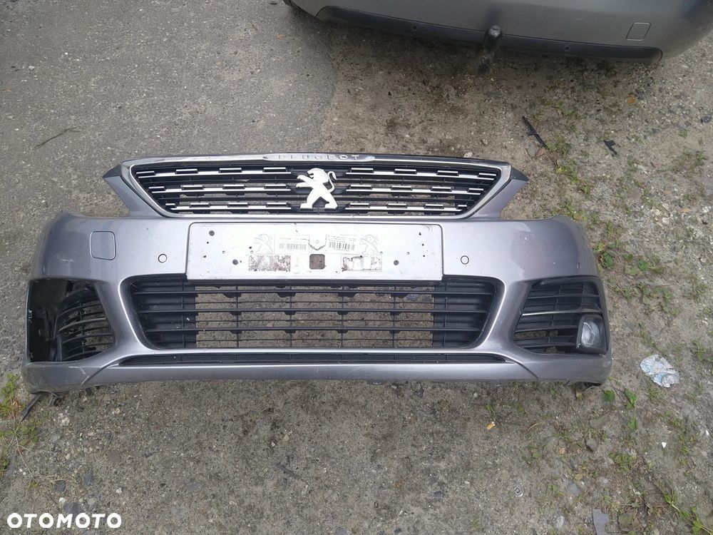Peugeot 308 1.6 BlueHDi Allure S&S - 17