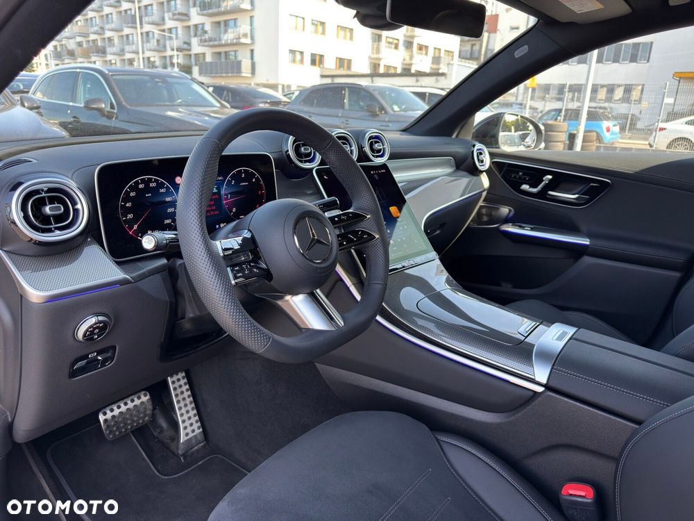 Mercedes-Benz GLC - 36