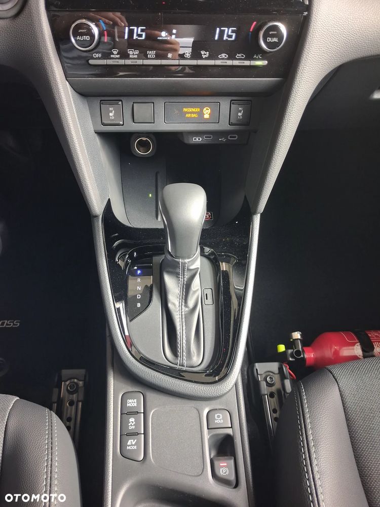 Toyota Yaris Cross - 13