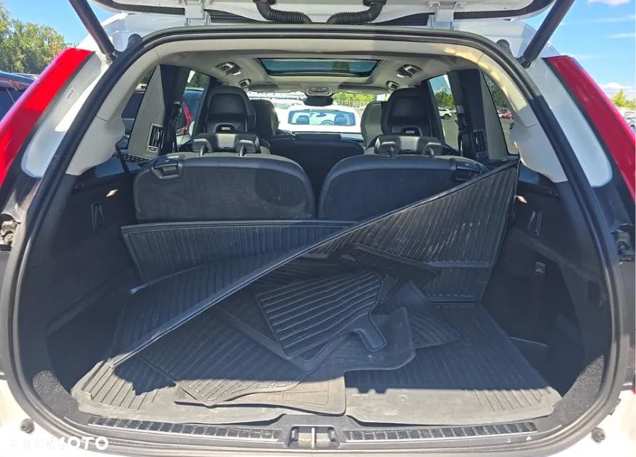 Volvo XC 90 - 14