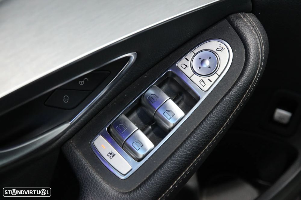 Mercedes-Benz C 300 de AMG Line - 15