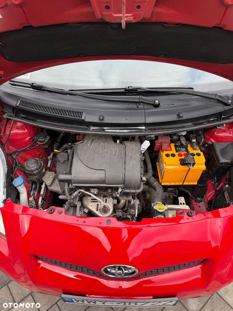 Toyota Yaris - 13