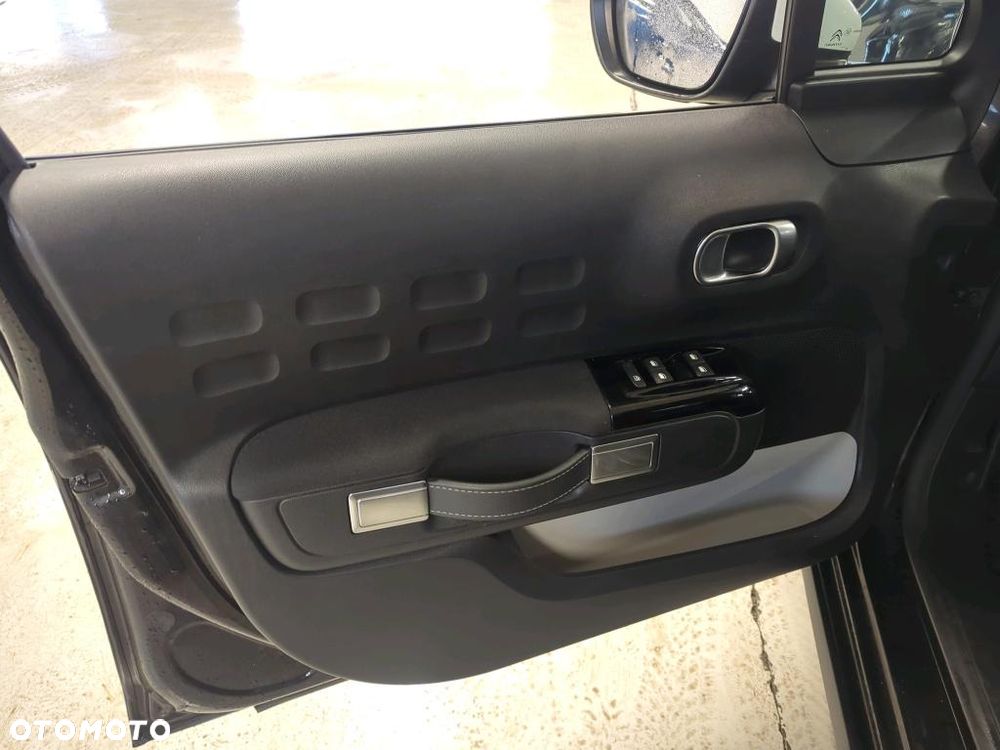 Citroën C3 1.2 PureTech Shine EAT6 - 25