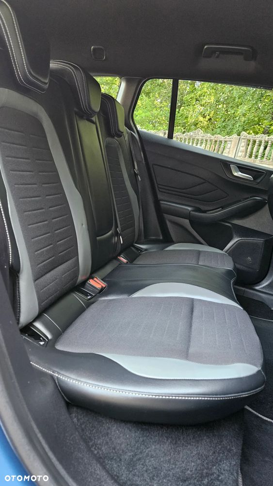 Ford Focus 2.0 EcoBlue ST - 35