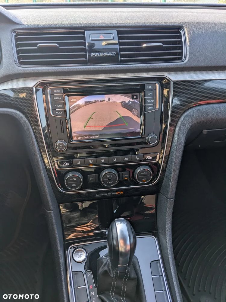 Volkswagen Passat - 9