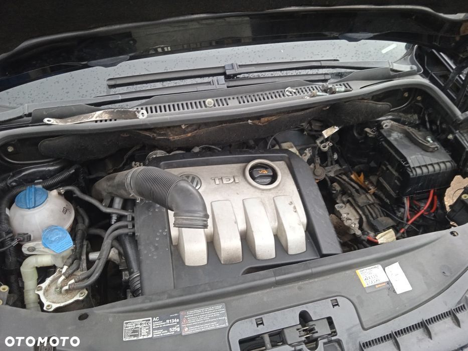 Na części VW Touran LZ6X Silnik Skrzynia Maska Zderzak Drzwi Klapa Szyba - 2