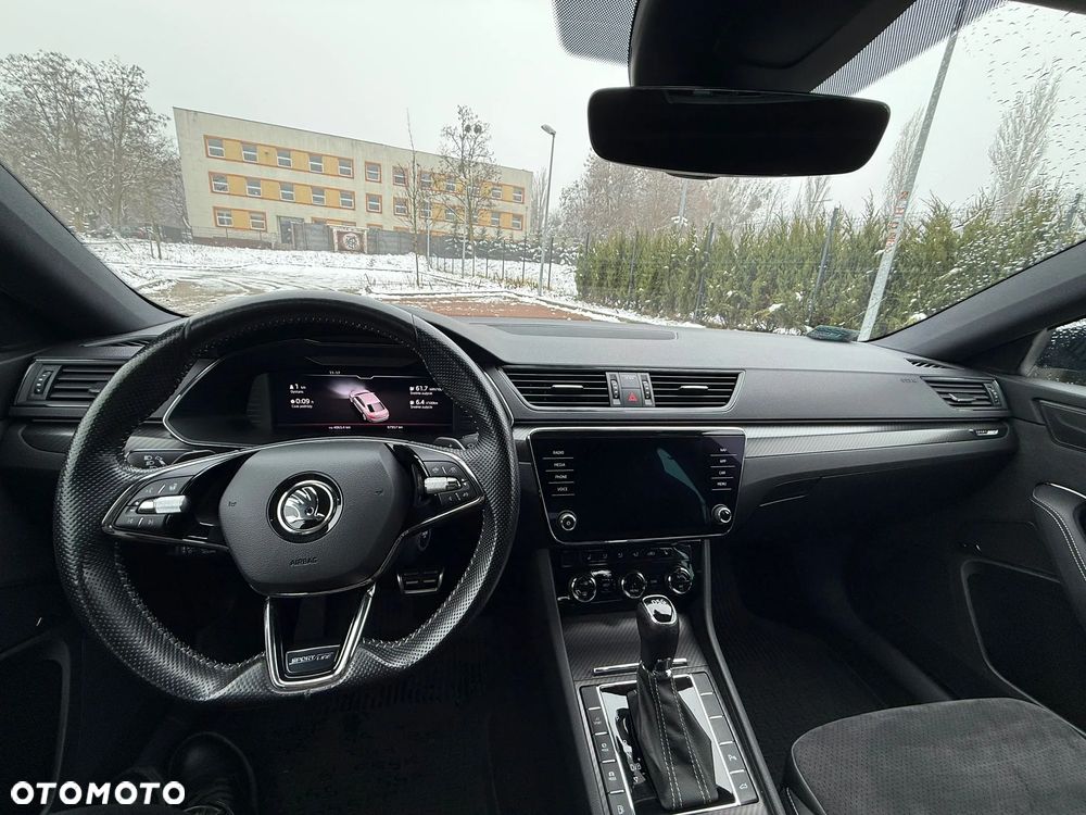 Skoda Superb 1.4 TSI Plug-In Hybrid Sportline DSG - 8