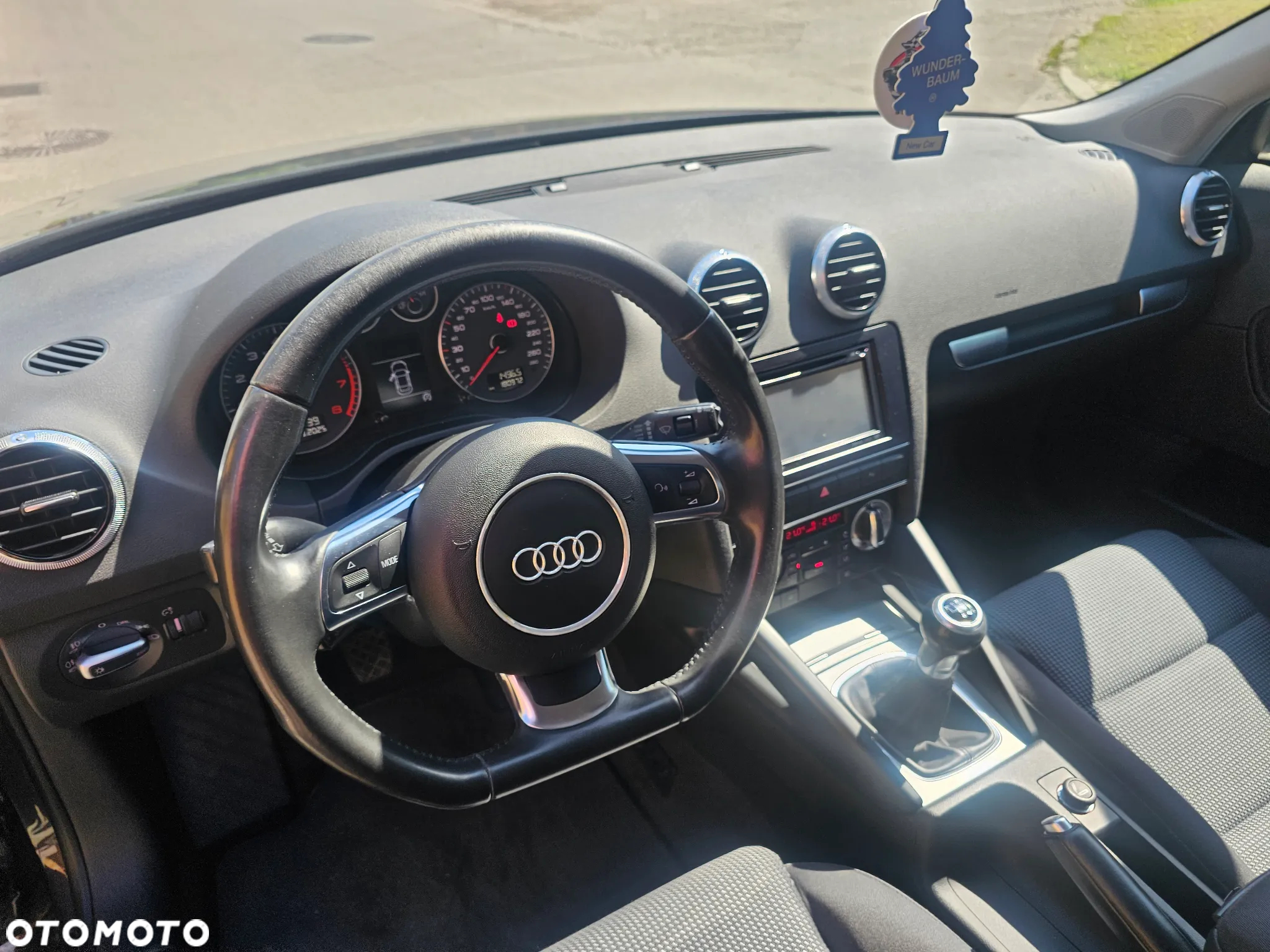 Audi A3 ver-1-4-tfsi-sportback-attraction - 33