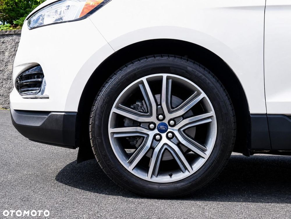 Ford Edge - 9