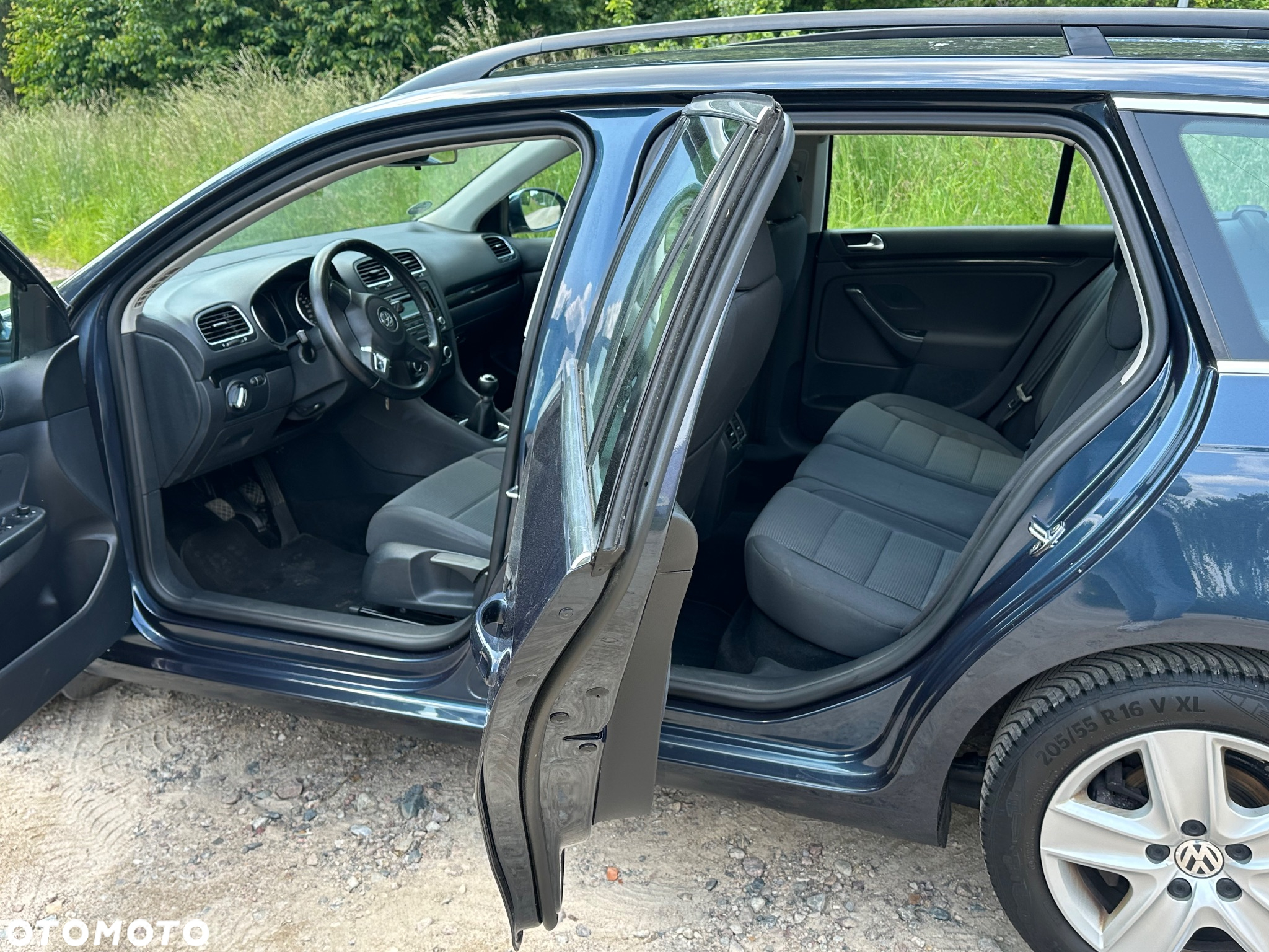 Volkswagen Golf 1.6 Comfortline - 23