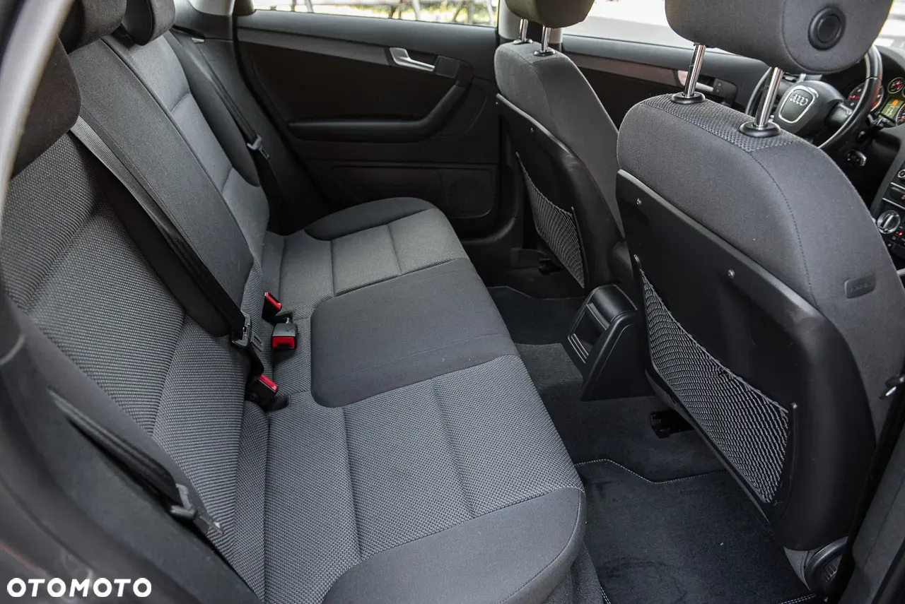 Audi A3 1.8 TFSI Ambiente - 27