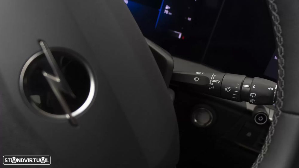 Opel Astra 1.2 T Elegance - 24