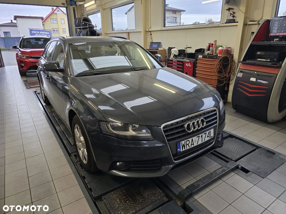 Audi A4 Avant 2.0 TDI DPF Ambition - 4