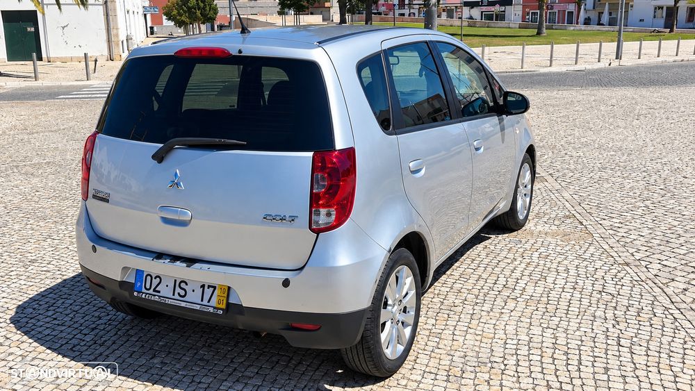 Mitsubishi Colt 2010 photo 4