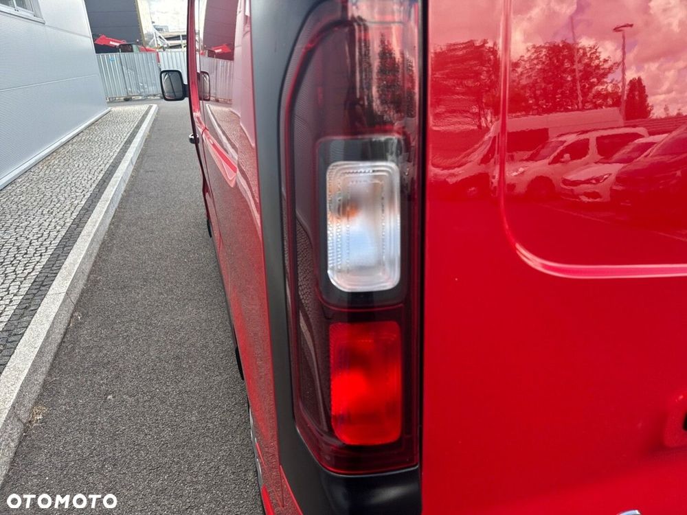 Opel Vivaro - 13