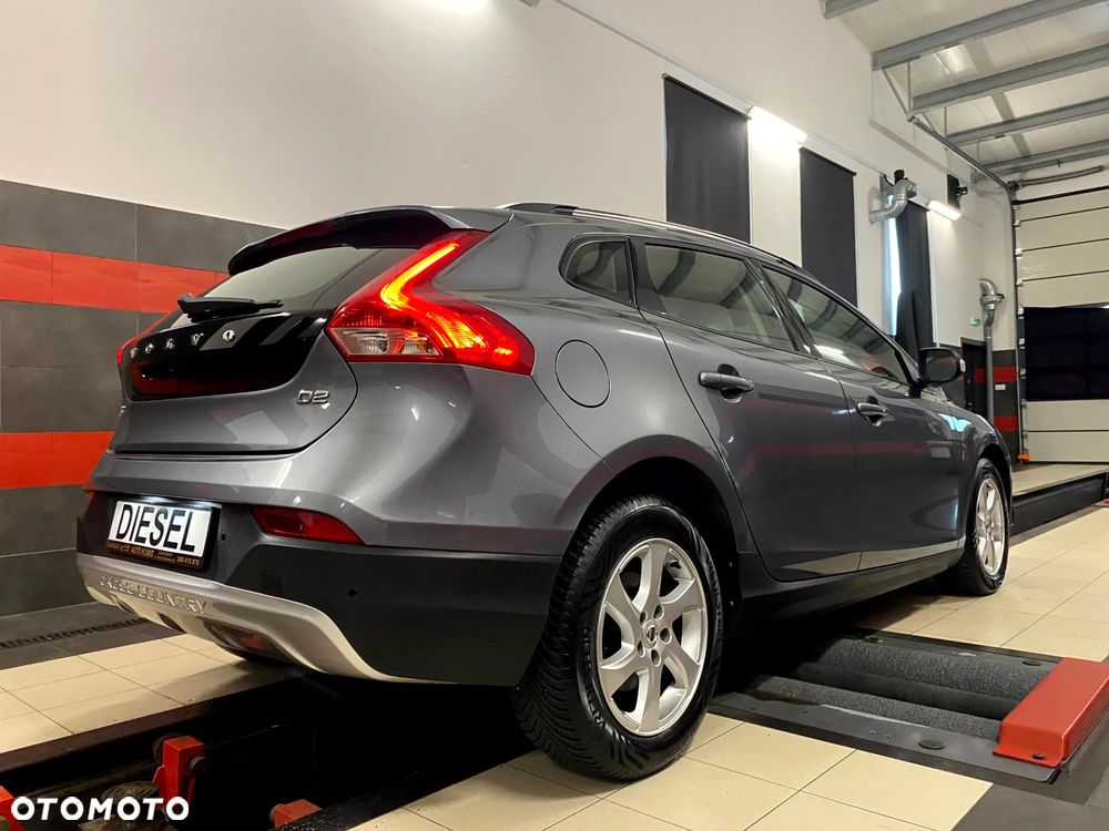 Volvo V40 Cross Country D2 Drive-E Dynamic Edition - 12