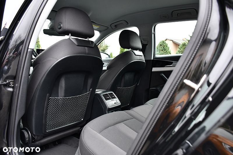 Audi A4 Avant 35 TFSI S tronic sport - 18