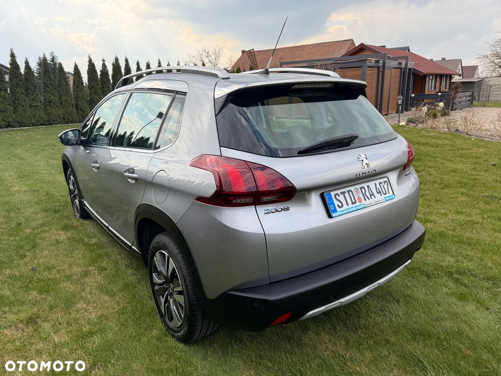 Peugeot 2008 PureTech 110 Stop&Start EAT6 Crossway - 3