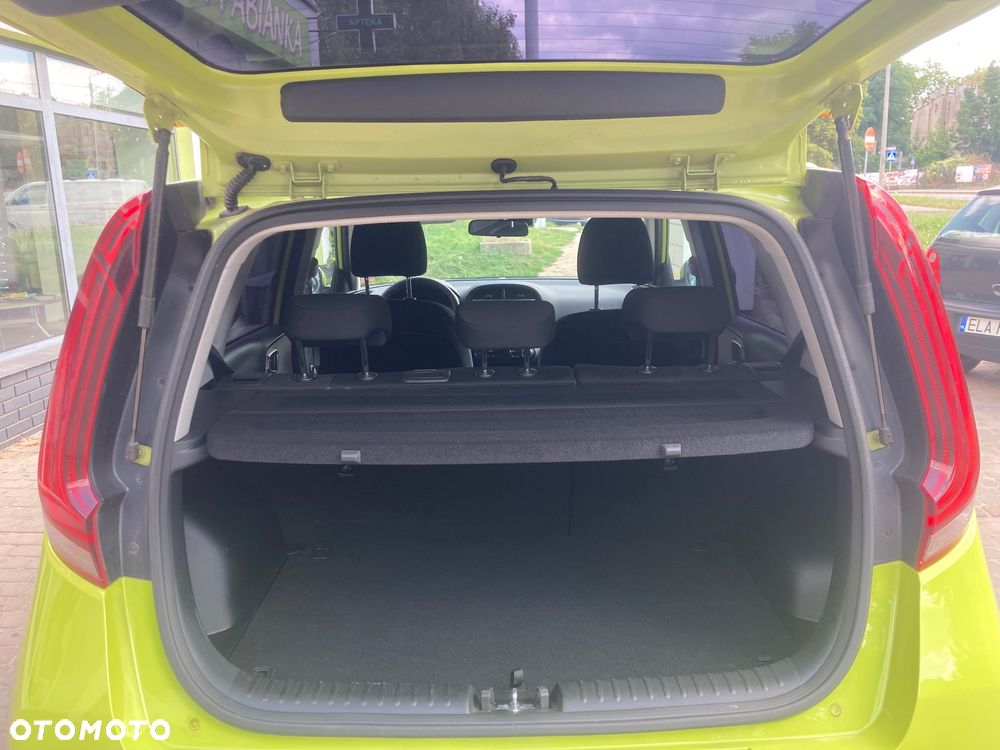 Kia Soul e-Soul 39kWh L - 10