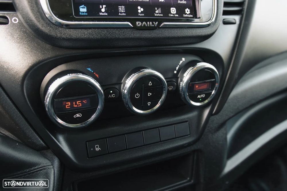 Iveco Daily 3.0 35-160 C/Plataforma - 19