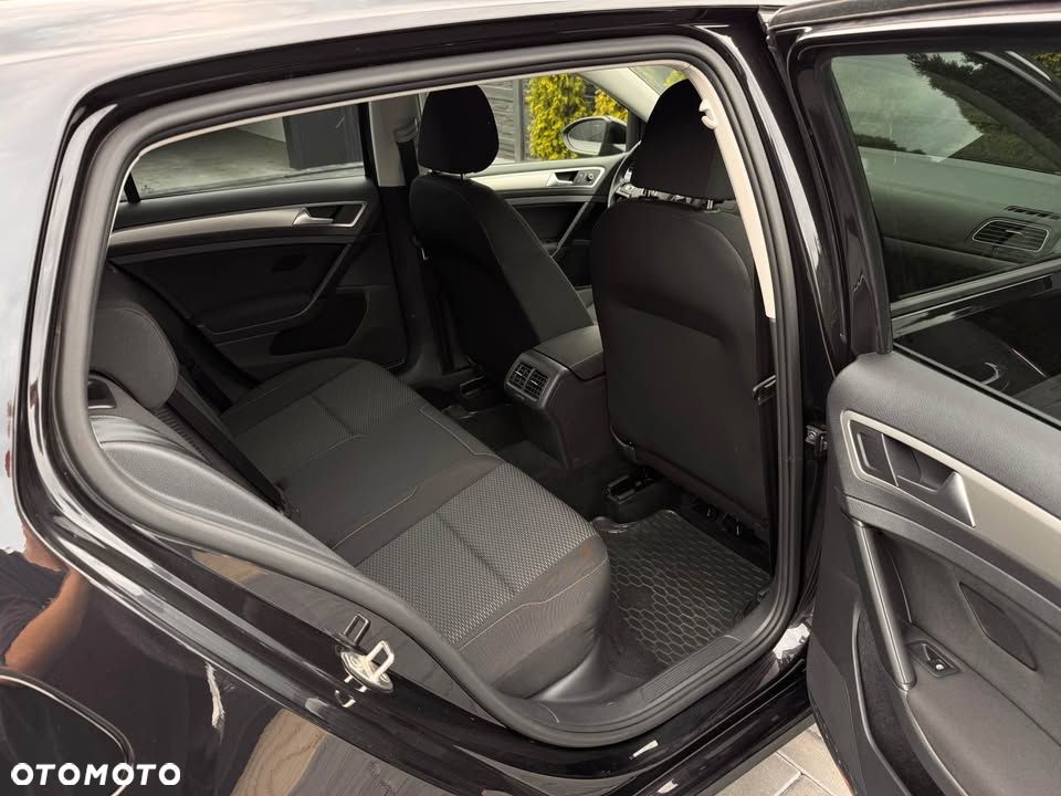 Volkswagen Golf 1.0 TSI BMT Trendline - 12