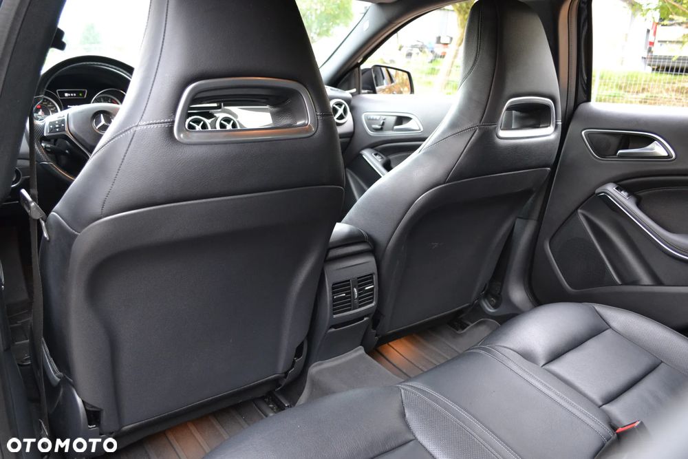 Mercedes-Benz GLA AMG 45 4-Matic - 31