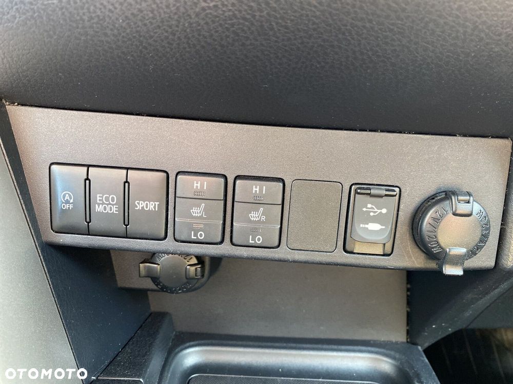 Toyota RAV4 - 25