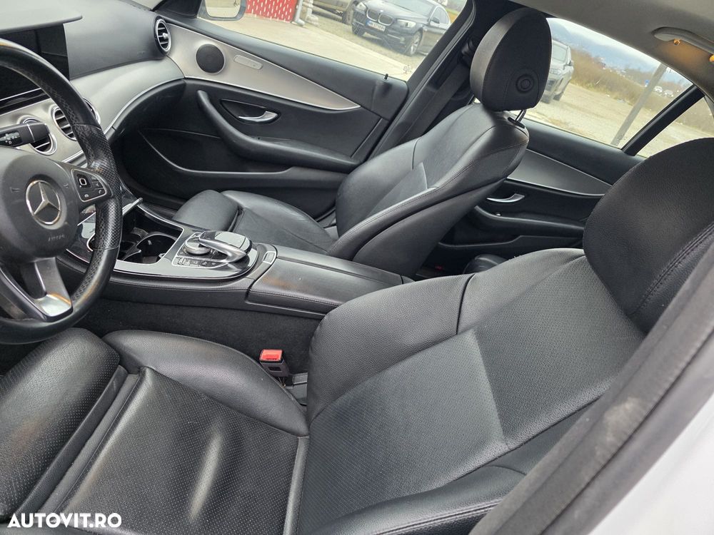 Mercedes-Benz E 220 d 4Matic 9G-TRONIC - 5