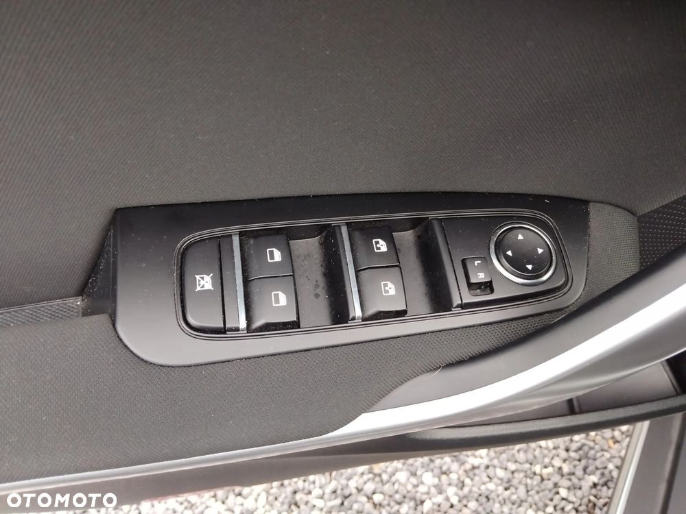 Kia XCeed 1.5 T-GDI M - 20