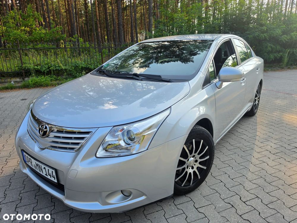 Toyota Avensis 1.8 Executive - 1