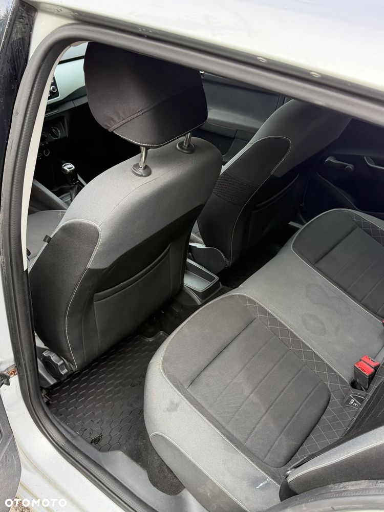 Skoda Fabia 1.0 Active - 6