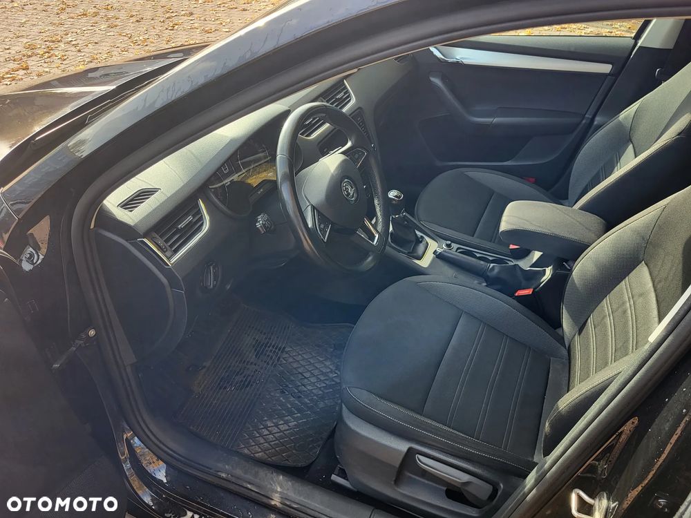 Skoda Octavia 1.6 TDI Ambition - 7