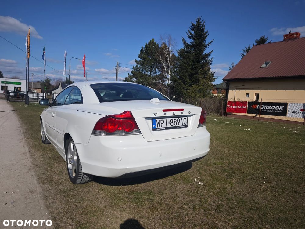 Volvo C70 2.0D Momentum - 4