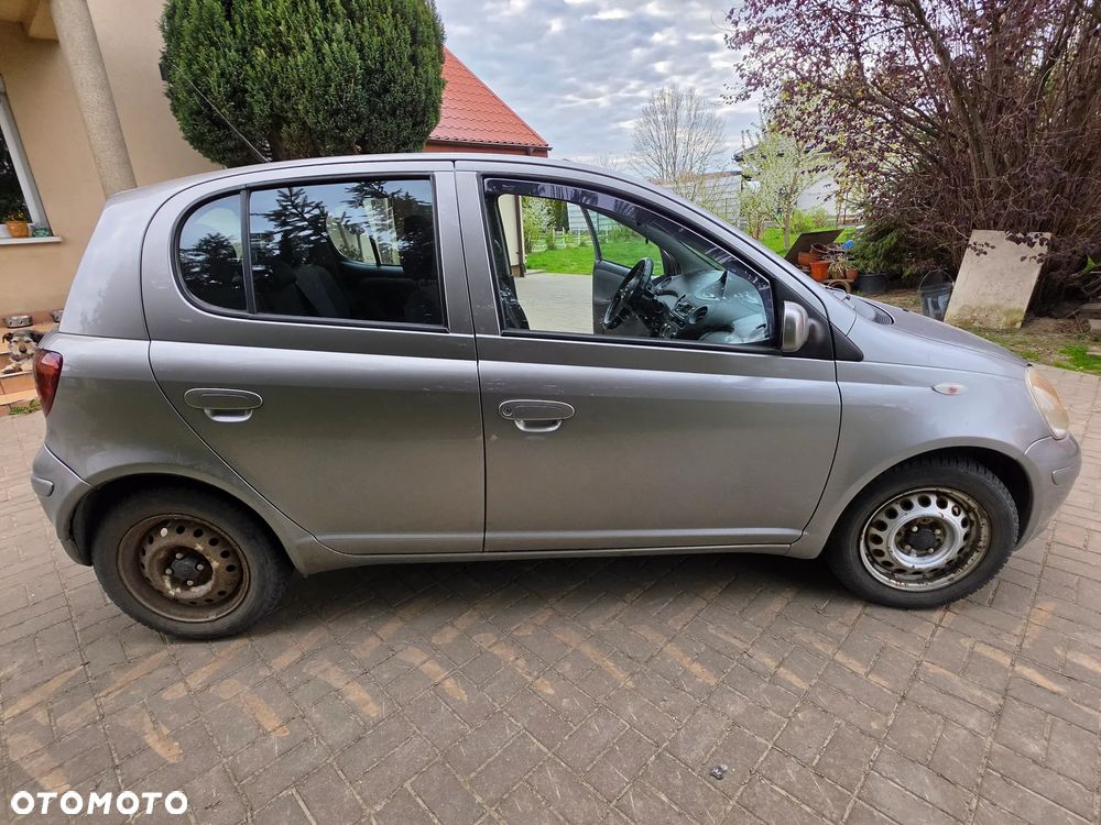 Toyota Yaris 1.4 D-4D Sol - 2