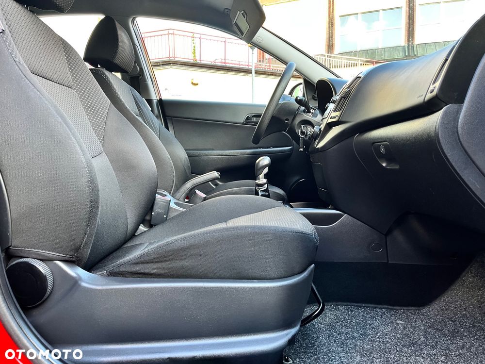 Hyundai i30 1.4 FIFA WM Edition - 12