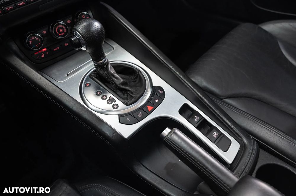Audi TT Roadster 3.2 quattro S tronic - 15